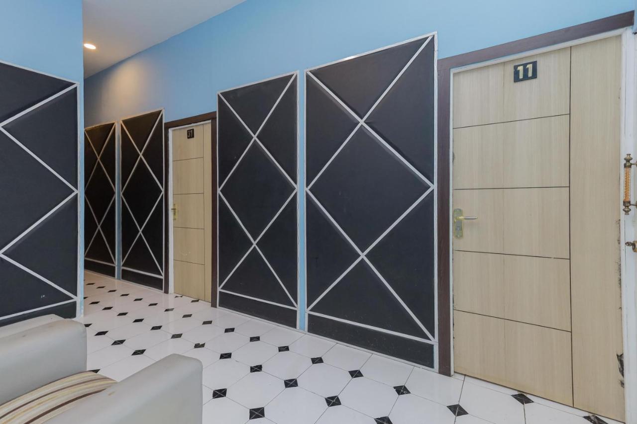 Reddoorz Near Mayapada Hospital Surabaya Exterior photo